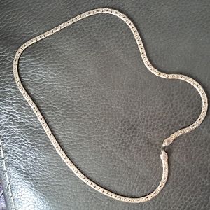 19 inch white gold and gold necklace